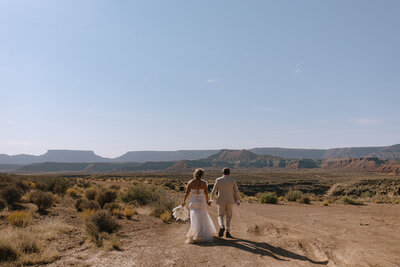 Ultimate Elopement Day Details Packing List | Alexis Pollard Photo