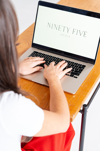 woman working at the computer