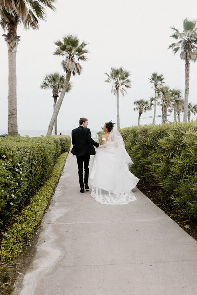 The Grand Galvez wedding with natural light and authentic moments.
