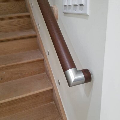 DARK WOOD & LIGHT WOOD ALUMINUM RAILING SYSTEM