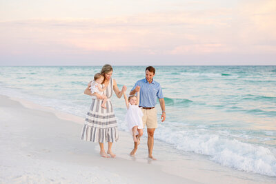 30a family photo at sunrise with pink sky