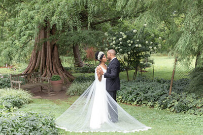 summer wedding at Clyburn Arboretum