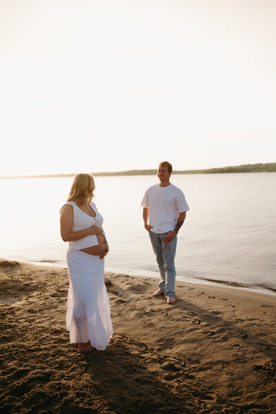 New mom to be sunset maternity shoot