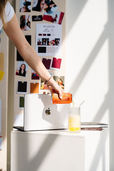 courtney-sept2025-final-6198_(2048)