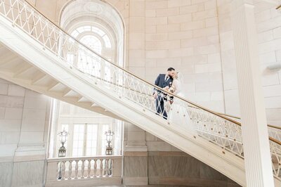 Luxury New York Wedding Photos in Courthouse