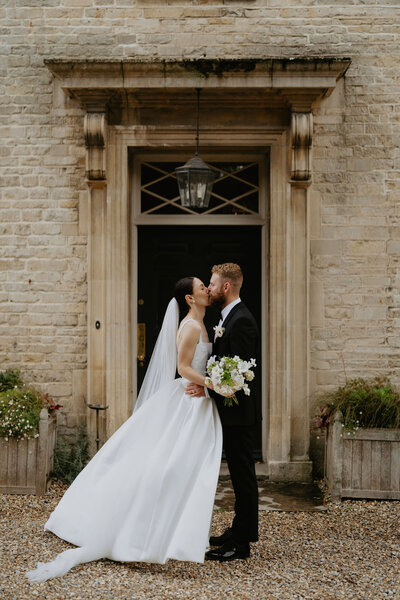 Bride and Groom outside The Rectory Hotel, Crudwell