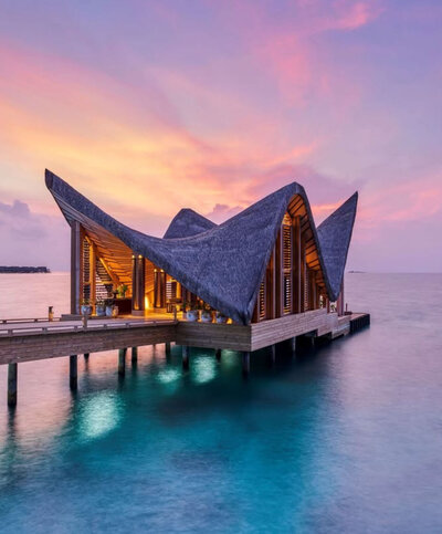 Maldives-An-Avenue-Aprt