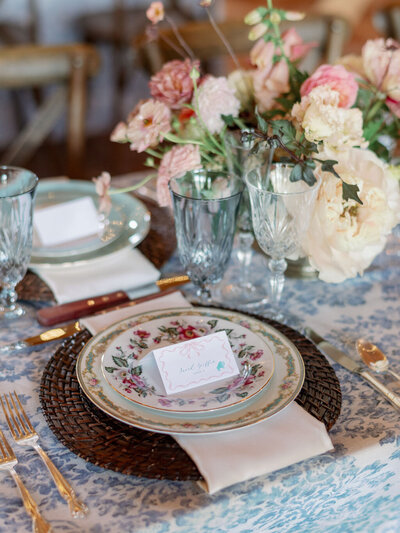 Emily&amp;Justin_TroyMeiklePhoto_763
