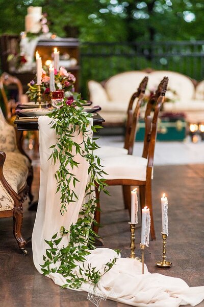Moody romantic_tyler gardens_burgundy_greenery table