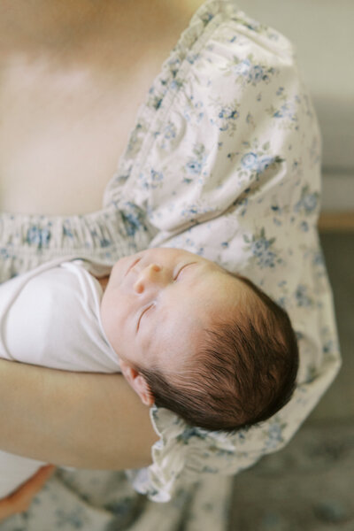 Light, airy Fresno newborn photos in neutral home setting