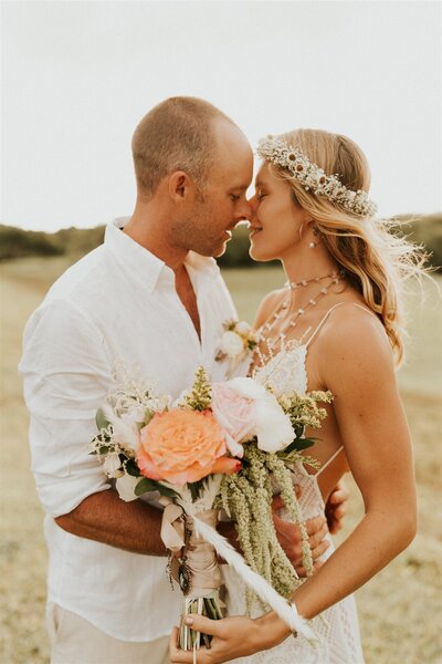 Caitlin-Grace-Photography-Elopement-wedding-photographer-Contact07