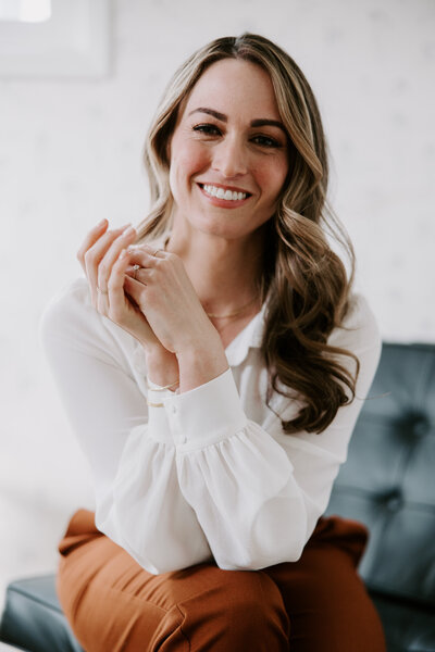 A portrait of website copywriter Erika Fitzgerald