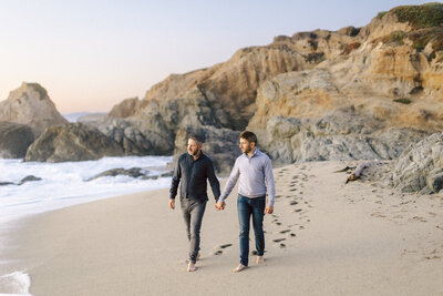 0001_bodega-lgbt-engagement-session-gretchen-gause-photo_2022-