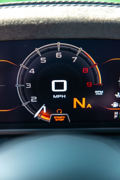 mclaren-720s-spider-convertible-black-for-rent-in-miami-031