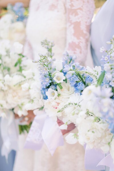 blue and white flower bouquets