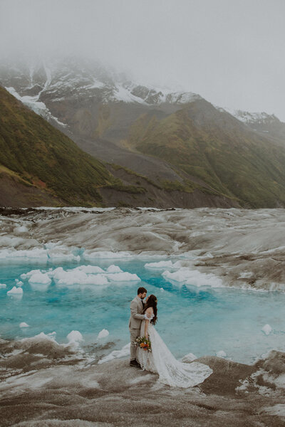 Alaska Elopement Photographer