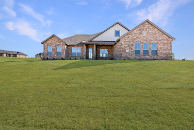 412 Collum View-Green Grass