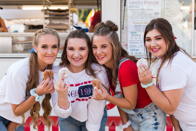 wayne-county-fair-senior-photos-lerches-donuts-wooster-ohio-jamielynettephotography-31