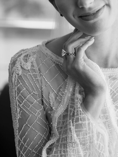 bride-getting-ready-jandreatta-gown-7
