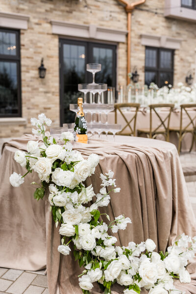 Reception details at Venue3Two in Grand Rapids