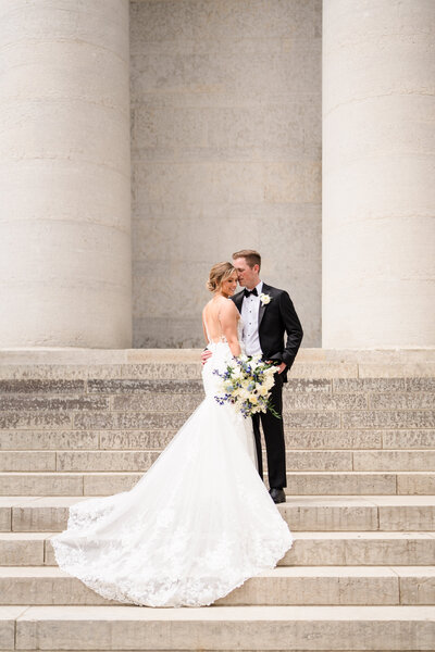 Bridal portraits on the steps of the Ohio Statehouse in Columbus