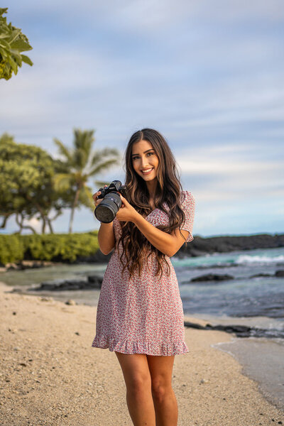 Hawaii Adventure Portraits founder Christian giving tips on Hawaii travel.