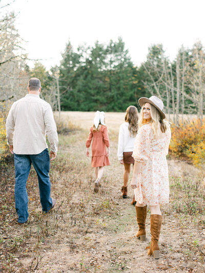 Oregon lifestyle family photographer