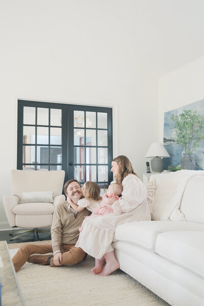 Courtney-Landrum-Photography-At-Home-Family-Session-web-25