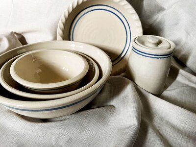 pottery-bowls-handmade-american-wisconsin-traditional-pottery