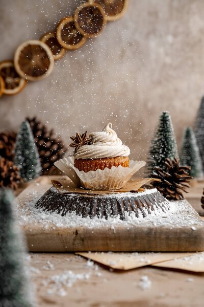 Christmas-Snow-Cupcake-Creating Kaitlin