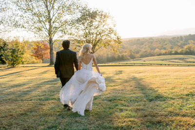 Highland Ridge Farm Barn Exterior 