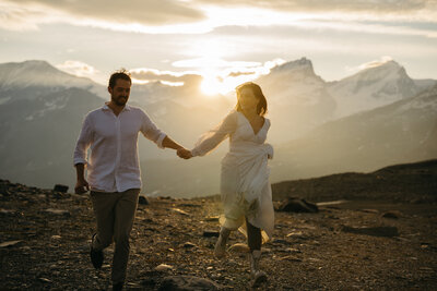 Sunrise elopement in Switzerland