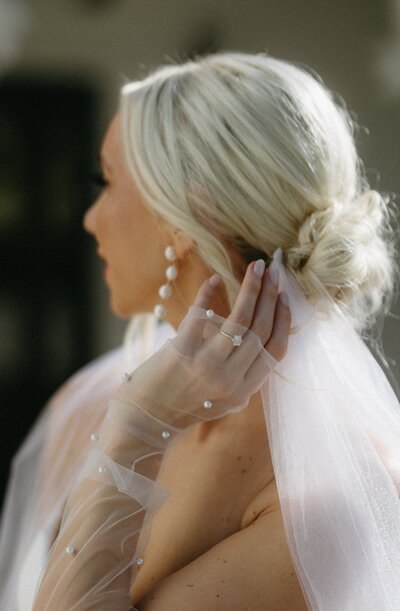 Bridal portrait Florida wedding with delicate veil