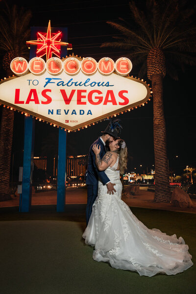 las-vegas-elopement-photographer-16