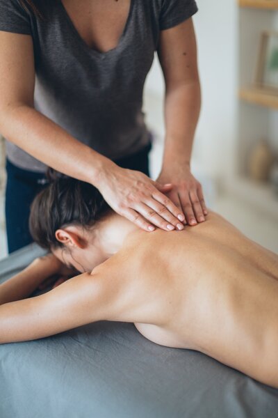 Femme massage bien-être à saint-jean-de-monts challans