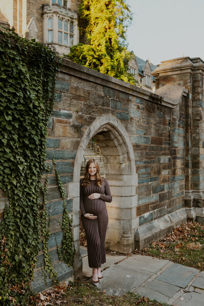 Fall-Maternity-Photoshoot-at-Washington-DC-National-Cathederal-12