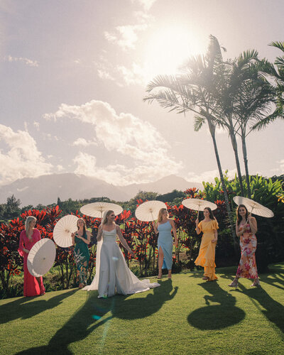 Honolulu wedding photographer capturing a bride and groom at sunset