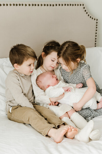 boston-lifestyle-newborn-family-photographer-photo-1