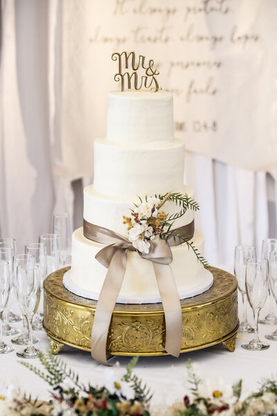 Mandeville Wedding Cake Photography