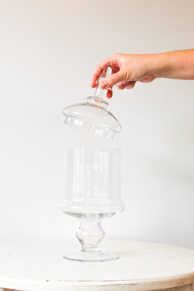 TE Inventory-Clear Glass Display Jar Tall with Lid 146