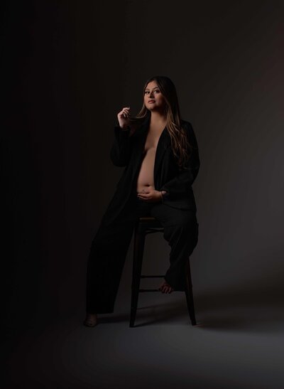 Snapzbytie Photography - Los Angeles Luxury Maternity Photographer - Moody Maternity with Pant Suit