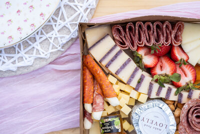 Luxury Picnic Proposal food