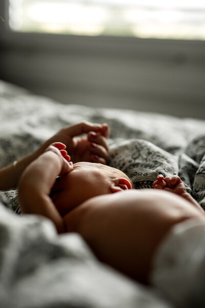 details photo bébé - photographe maternage neuchatel - berangere photographie