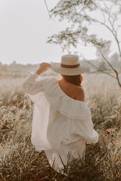 Girl wearing tan hat in the Safari