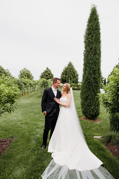 Your go-with-the-flow Minnesota wedding photographer. Real laughs, big love, and true-to-life photos — because forever should feel fun.