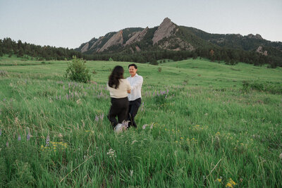 Celebrate your love with an intimate and personalized wedding captured by Samantha Immer Photography. Our authentic and natural approach ensures your special day is filled with elegance and beauty.