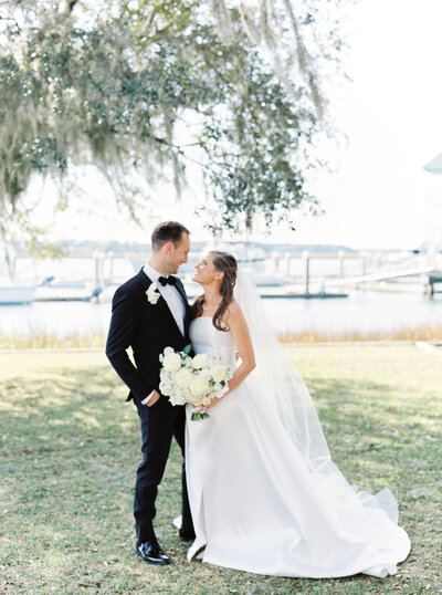 bride and groom at Savannah Yacht Club