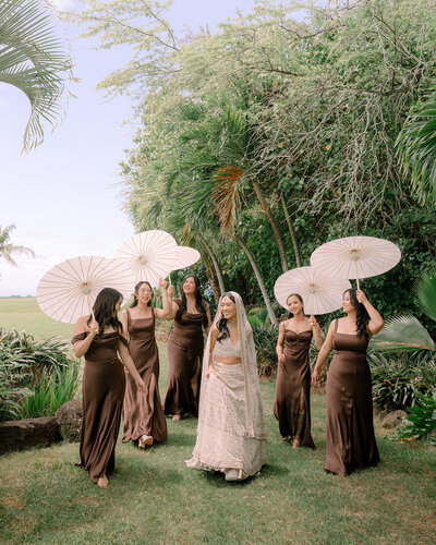 Stylish wedding reception decor and guests photographed by Honolulu wedding photographer