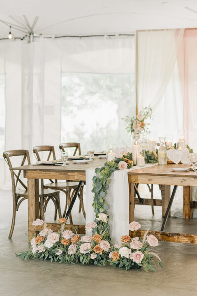 Blush summer wedding palette by Our Jonrah Events, romantic and modern wedding planner based in Calgary, Alberta. Featured on the Brontë Bride Blog.