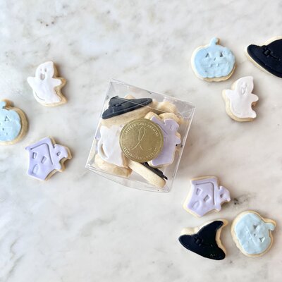 Mascarons, Cheesecake, Cake pops, cake bites, cookies, sugar cookies, high end cookies, wedding desserts, tiramisu, peppermint bark, dessert platters, dessert party trays, lemon curd, meringue, mousse, Chocolate mousse